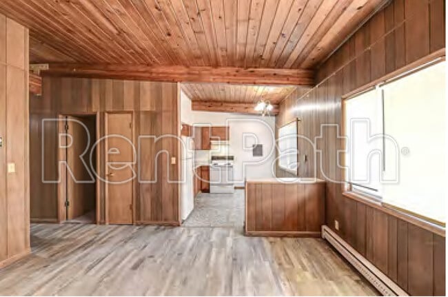 Photo - The Queen Aprtments