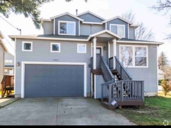 Building Photo - 10210 SE Reedway St Rental