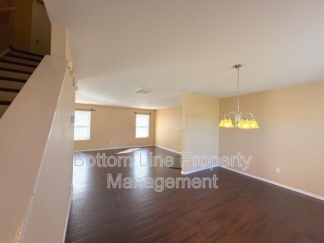 Photo - 8125 Rosberg Ln