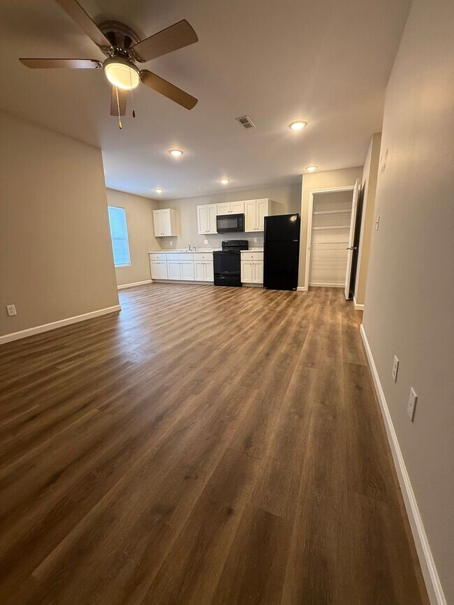 Photo - 2 Bedroom 1 Bathroom Apartment in Jackson, MO Unit 142-204