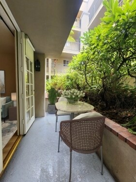 Photo - 328 Cloverdale Ave