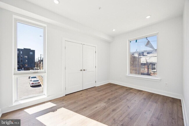 Photo - 1350 N Front St Unit 204