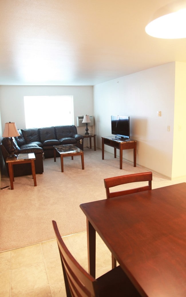 Living Room - Pheasant Run