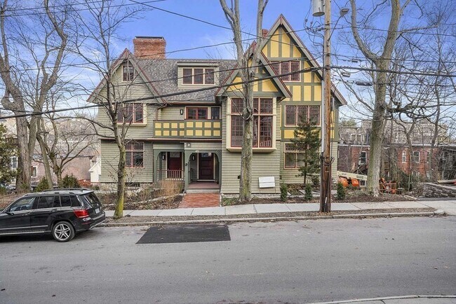 Photo - 165 Winthrop Rd Unidad D