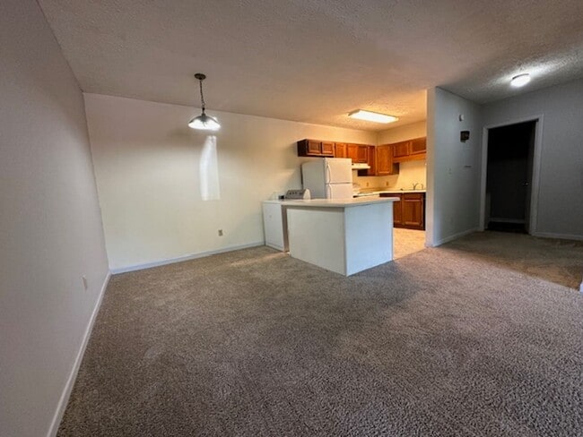 Photo - 1 Bedroom, 1 bath Ground level Apt, Kingsp...