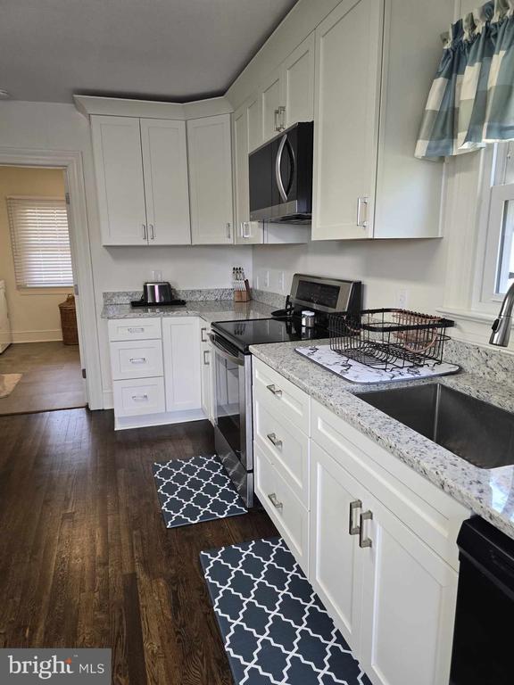 Photo - 1358 Graves Mill Rd