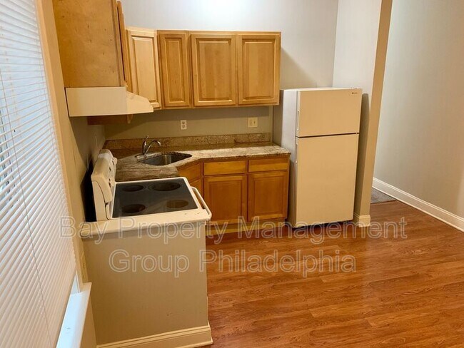 Photo - 4439 Chestnut St Unit 1R