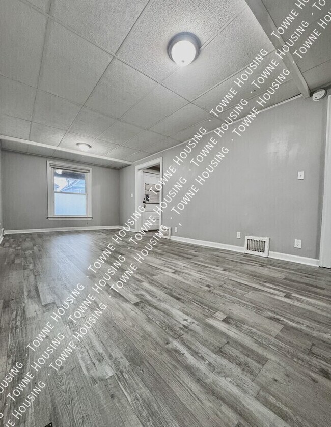 Photo - 39 Aldrich Pl Unit Lower