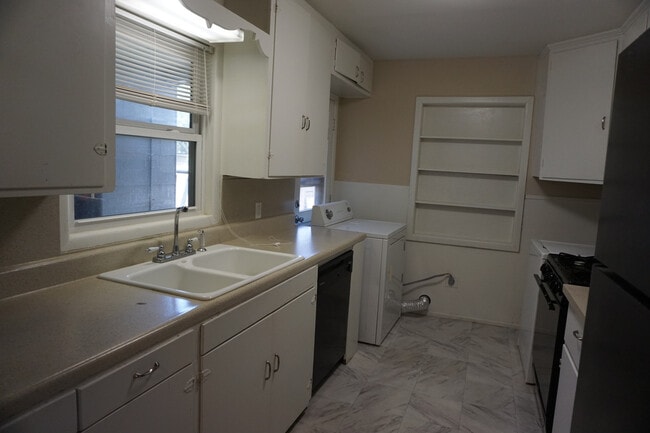 Photo - 3404 31st St