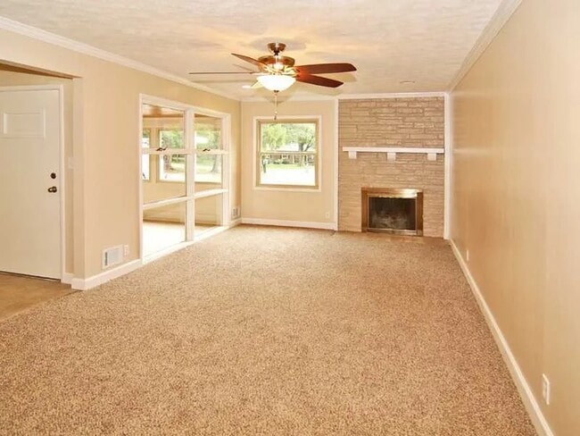 Photo - 10118 Holaday Dr