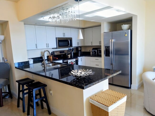 Building Photo - 100 N Federal Hwy Unit 826