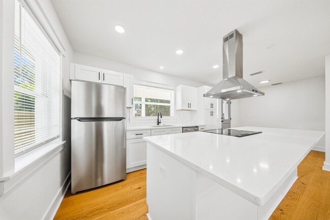 Photo - 1827 Fernando Dr