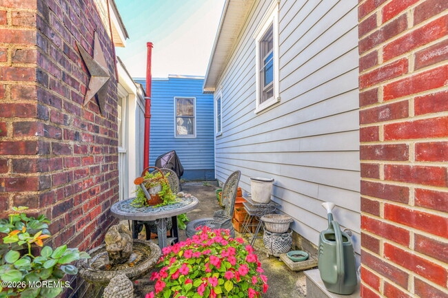 Photo - 78 New York Ave