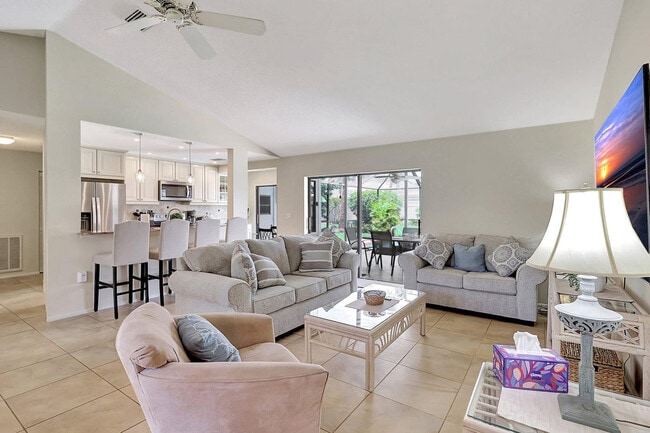 Building Photo - 3823 Kingston Blvd Unit SI FL1-ID1590879P