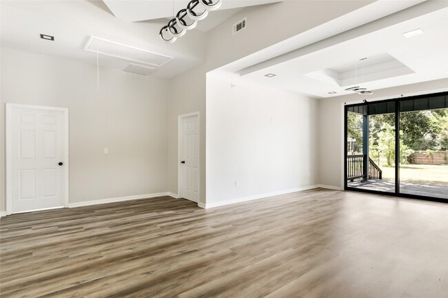 Photo - 1031 County Rd 3404