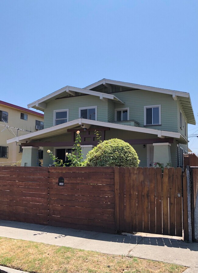 Photo - 1386 W 38th St Unit 1386