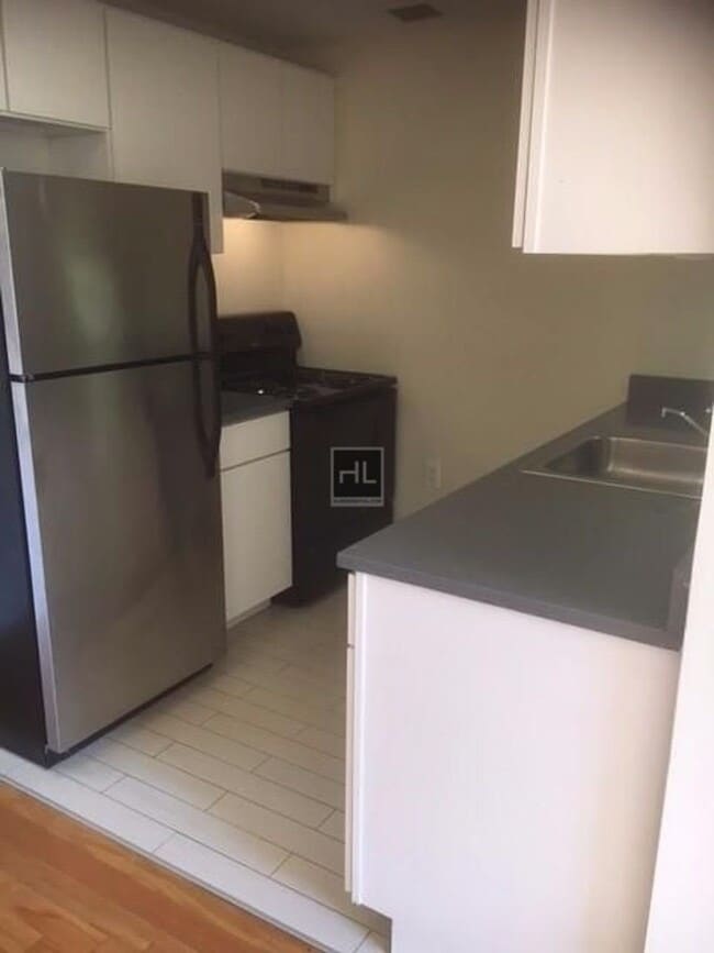 Photo - METROPOLITAN AVENUE Unit 301