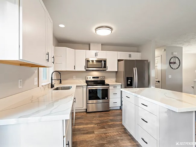 Photo - 8120 Medellin Cir