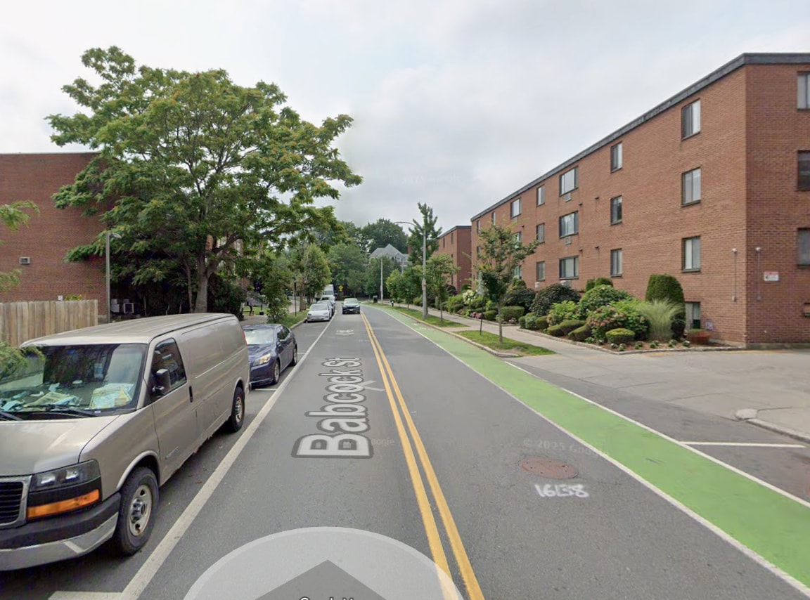 Photo - 222 Babcock St Unit #1G