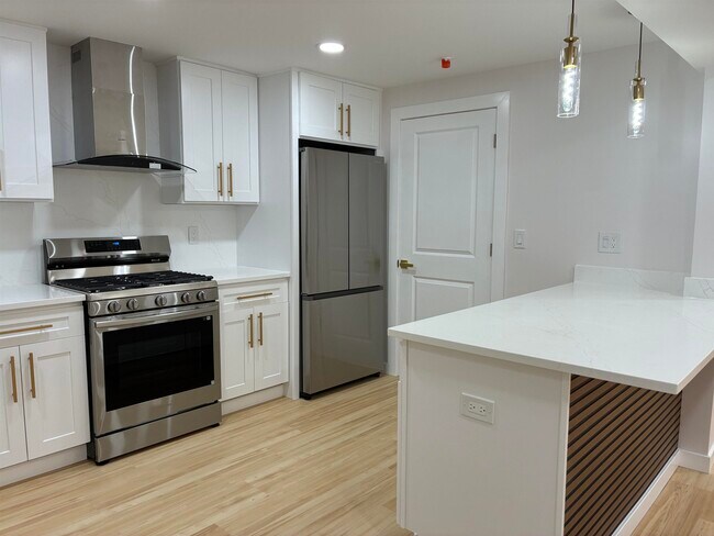Photo - 716 11th St Unit 1