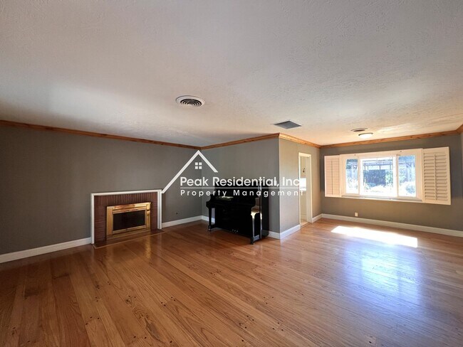 Photo - Spacious 2bd/2ba Arden Area Home-Must See!