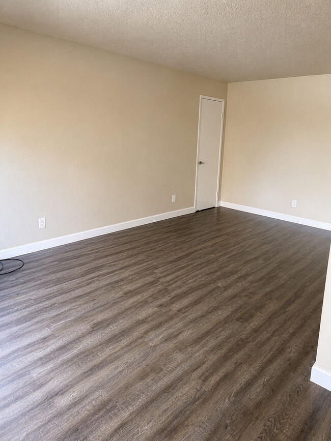 Mallard Creek Apartments