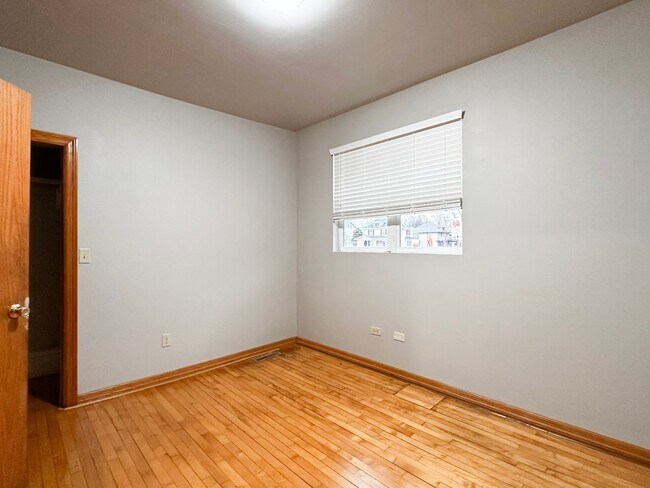 Photo - 618 N Ashland Ave