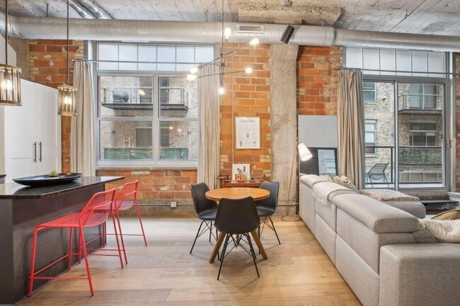 Photo - 521 S 7th St