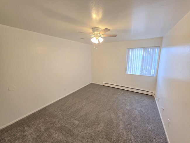 Photo - Aspen Leaf Apartments