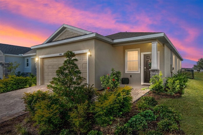 Building Photo - 3 Bedrooms | 2 Bathrooms | 2-Car Garage | Fully Fenced Yard