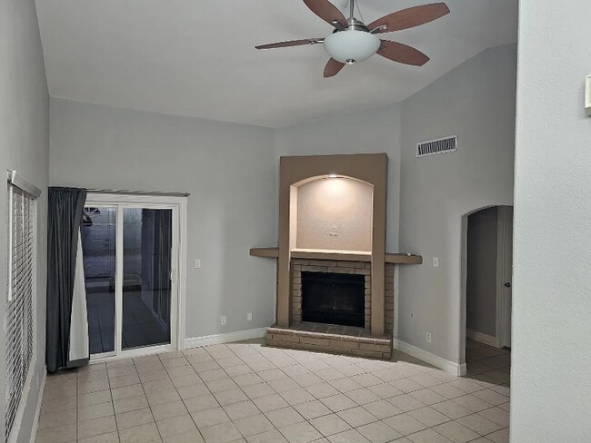 Photo - 517 Inness Ave