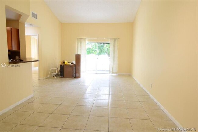 Photo - 3457 NW 44th St Unit 203