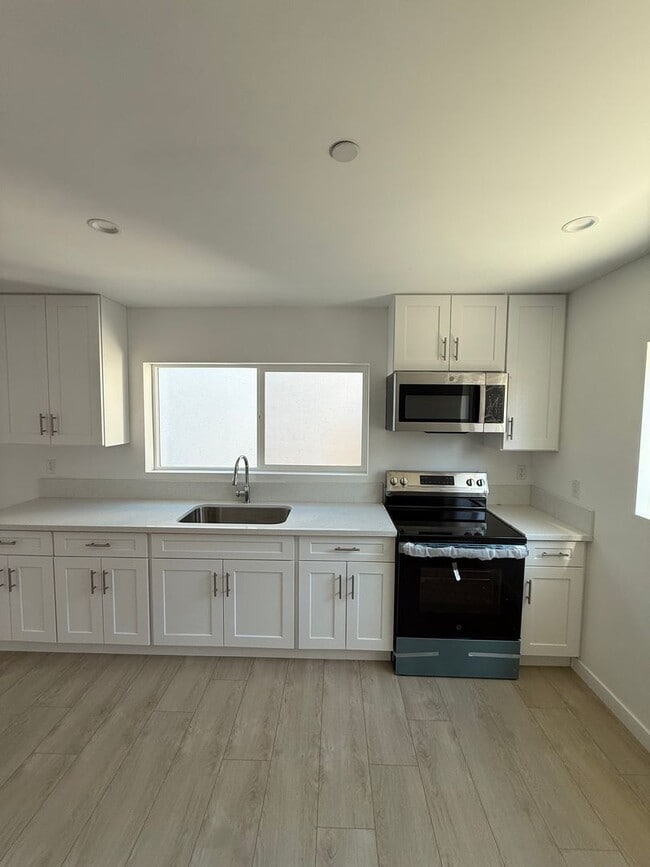 Photo - Saticoy Properties Unidad 22026 1/2