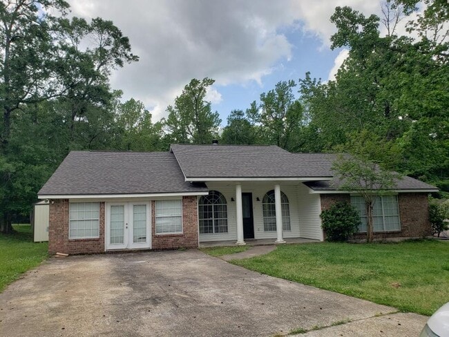 Building Photo - 1 Briar Oak Cir