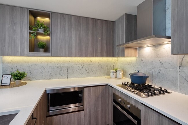 Photo - 455 Marine Dr SW