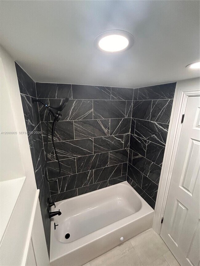 350 75th St Unit 109