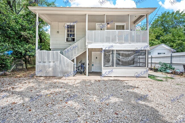 Building Photo - Cute 2/1 Duplex in Fort Worth Rental