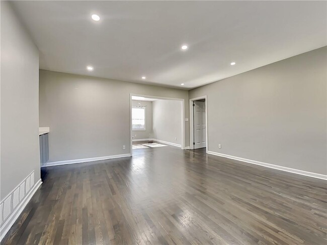 Photo - 425 Lindbergh Drive NE Unidad E2