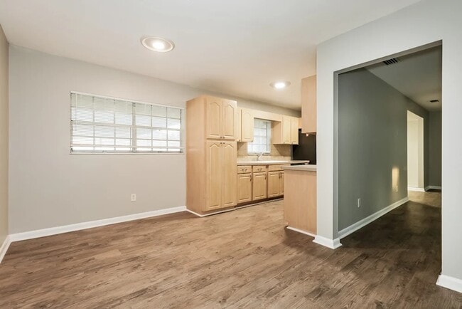 Photo - 1112 N Parsons Ave