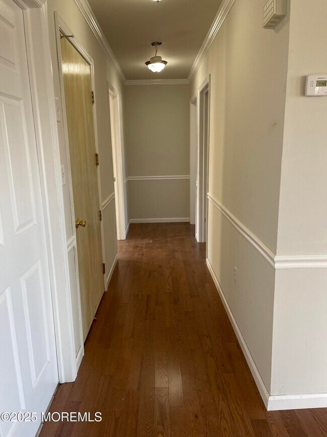 Photo - 7 Clinton St