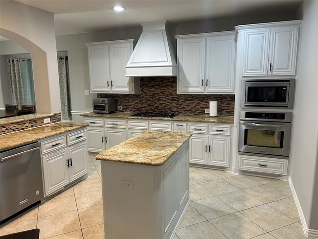Photo - 12435 Honeyflower Dr