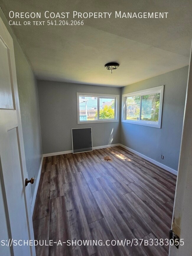 Photo - 234 NE 11th St