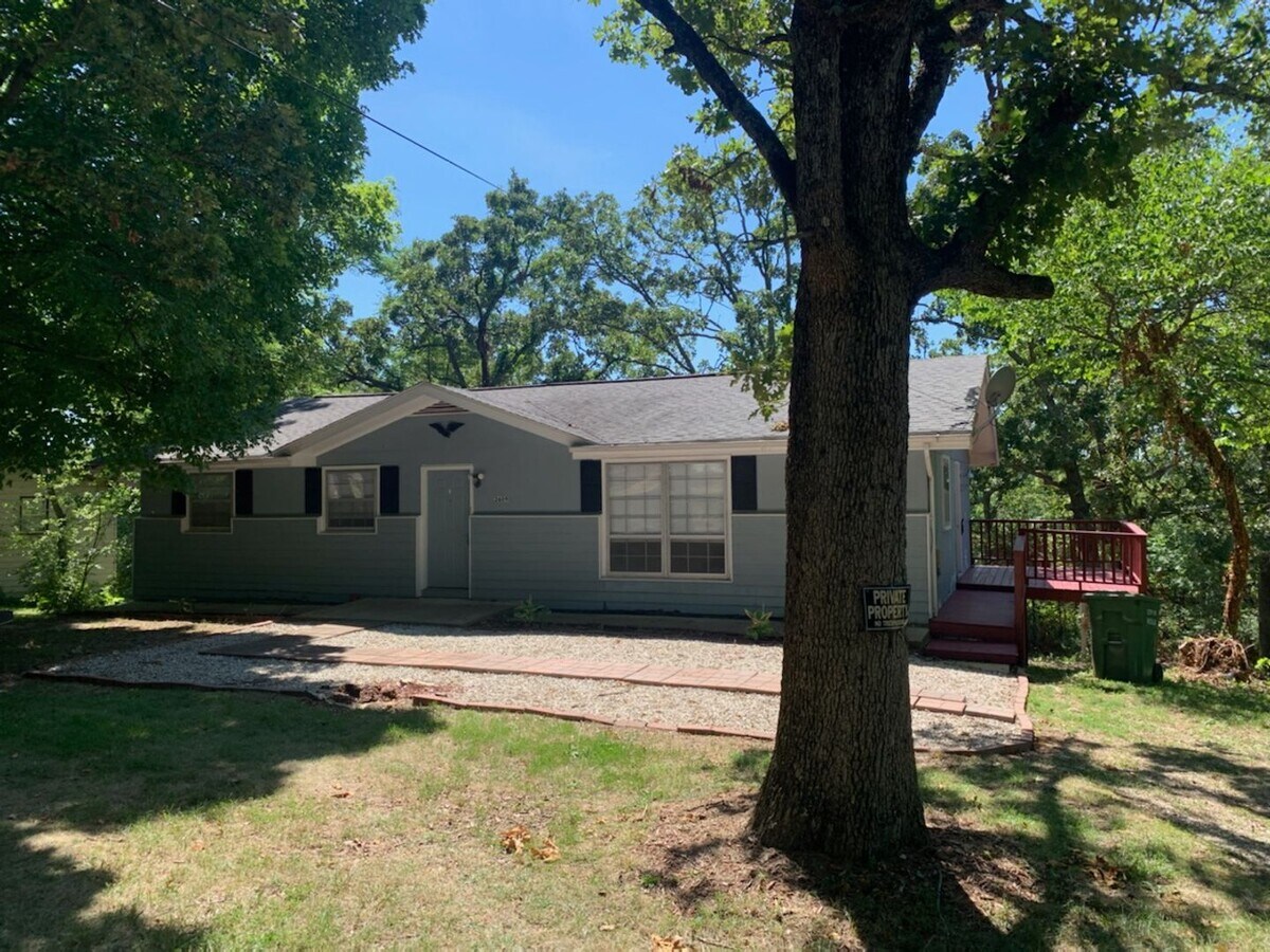 Close to Campus - Close to Campus