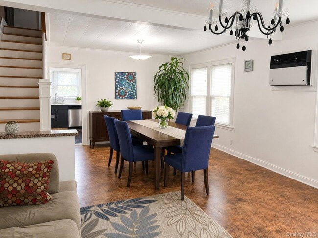 Photo - 2841 Tilrose Ave