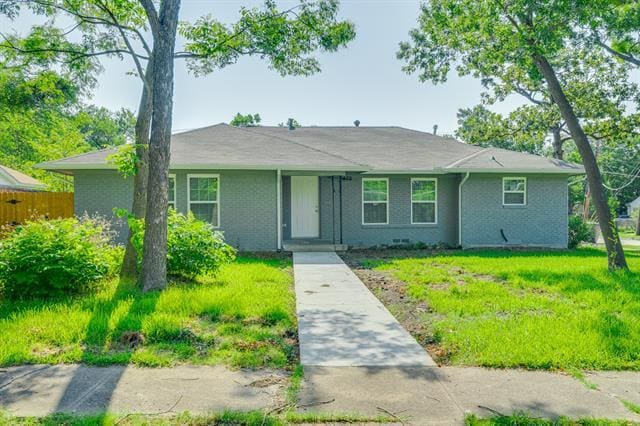 Building Photo - 3402 Lawnview Ave