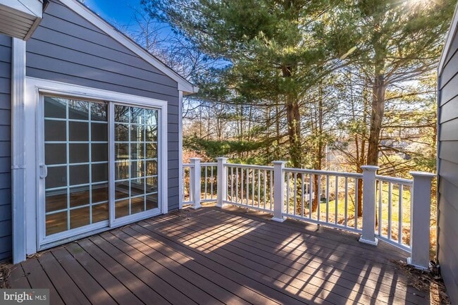 Photo - 424 W Village Ln