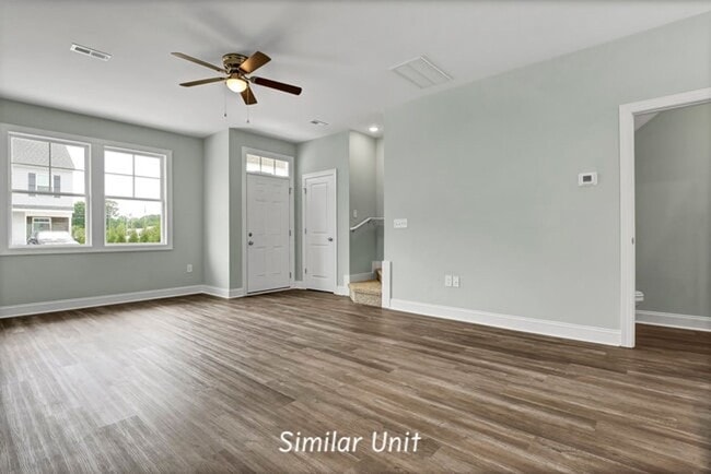Photo - 305 Starfish Ln