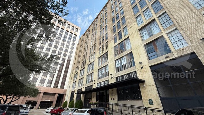 Building Photo - 1122 Jackson St Rental