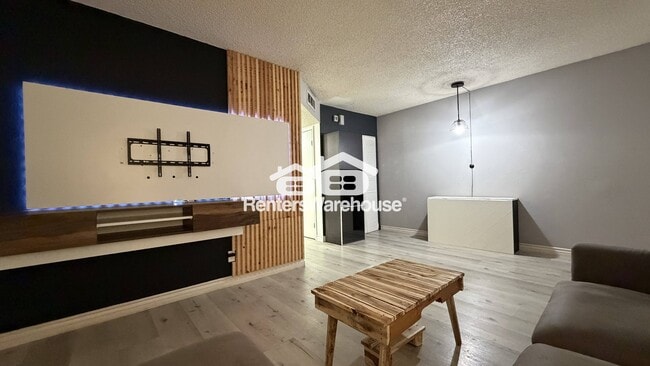 Photo - 6020 Carmen Blvd