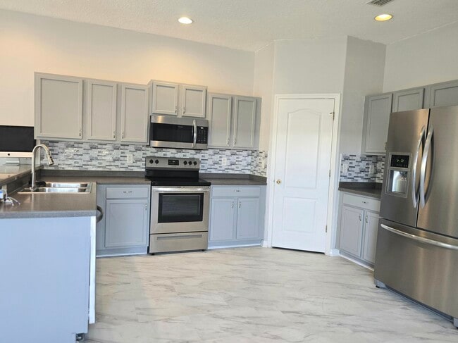 Photo - 1112 Andrew Aviles Cir